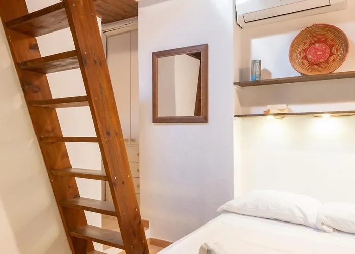 House In The Heart Of Center Apartment